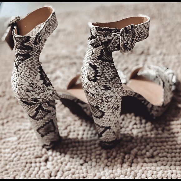 New Women’s Snake Print Chunky High Platform Heels - Picture 2 of 5